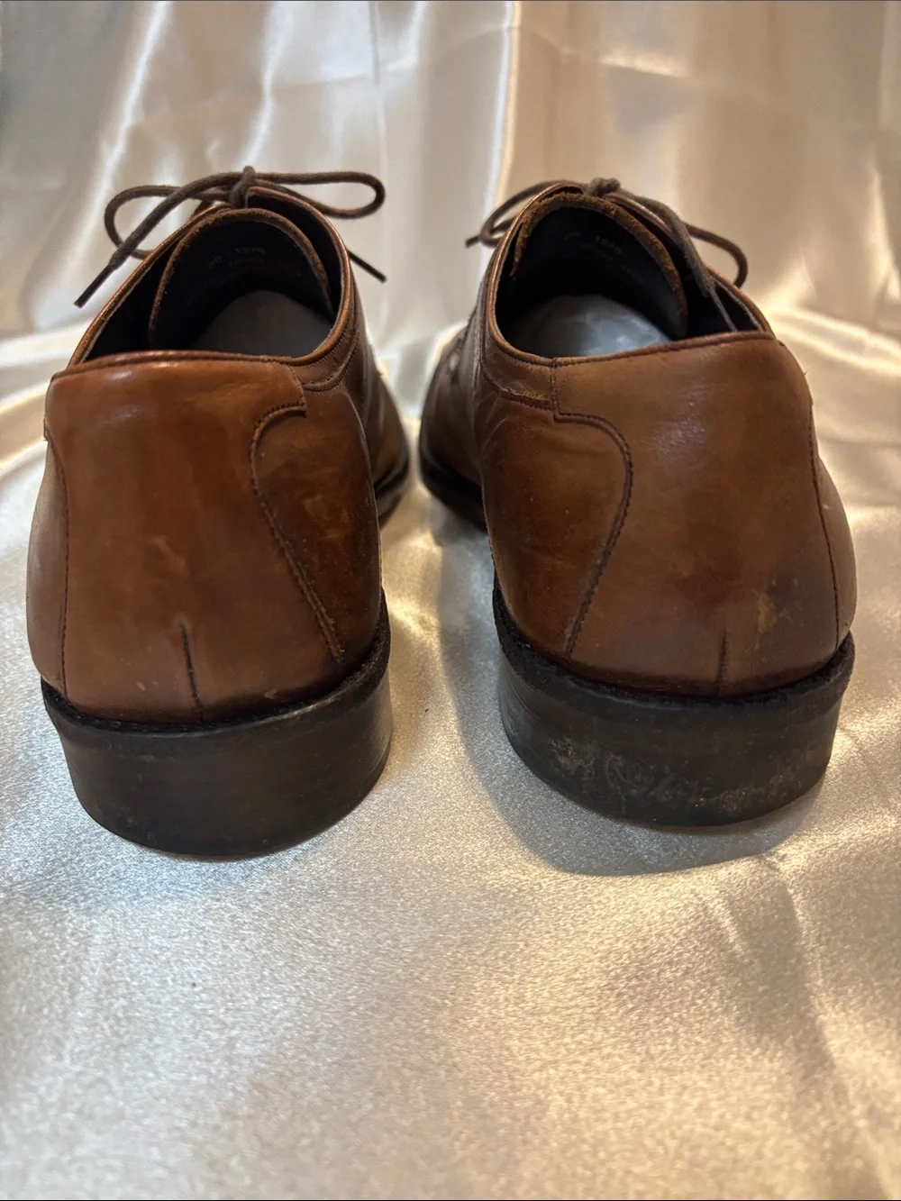 Johnston & Murphy Men's Brown Leather Cap-Toe Dress Shoes